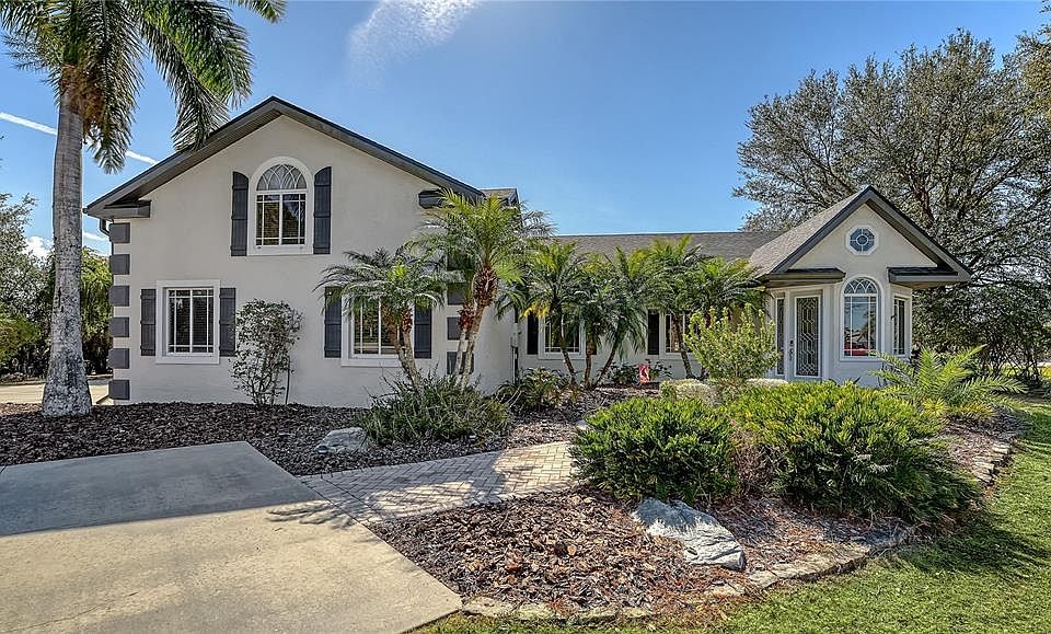 1st image of 2098 Palm View Rd