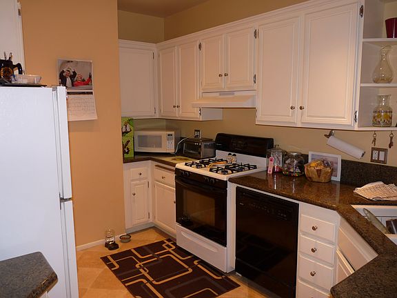 3rd image of 25 McAfee Ct