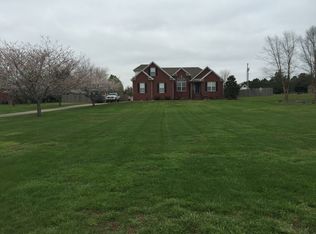 1000 Derryberry Farms Rd, Columbia, TN 38401