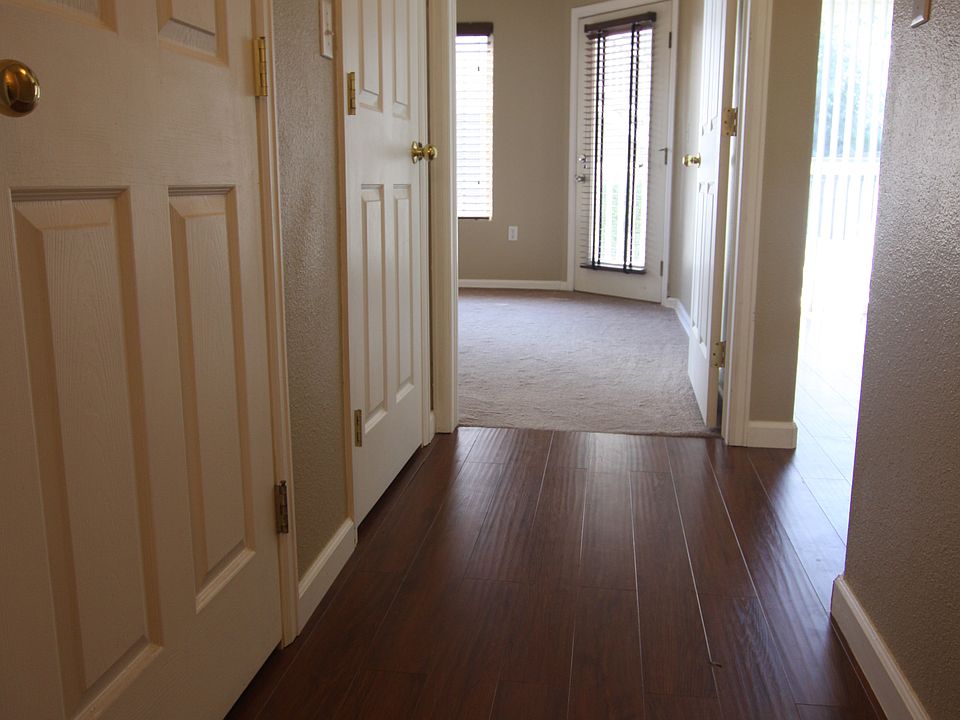 2nd image of 8365 Pebble Creek Way Unit 101