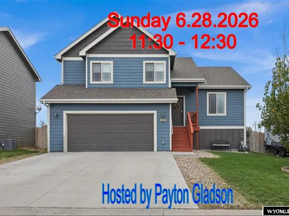 4858 Pontiac St, Mills, WY 82644