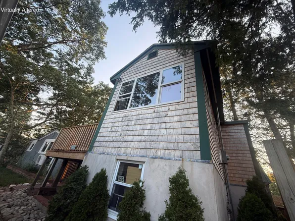 12 Hideaway Road, Buzzards Bay, MA 02532