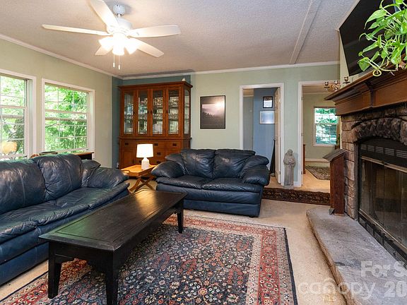 4th image of 159 Marcellina Dr