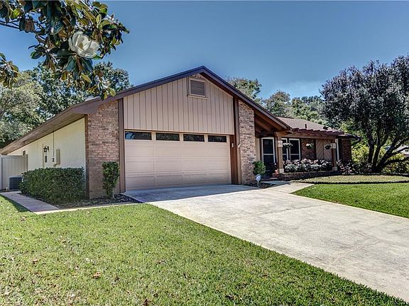 4th image of 457 Willowbrook Ln