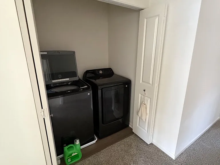 1555 Sequoia Way — Photo 9