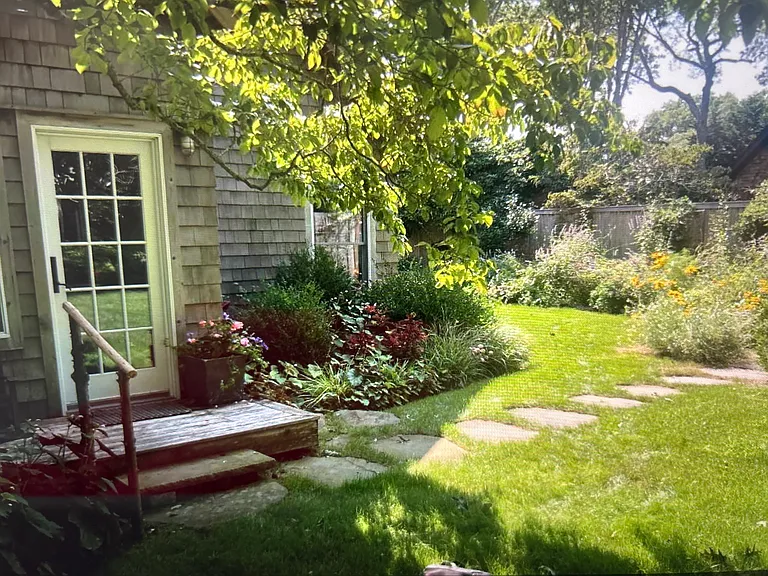 12 Front St — Photo 4