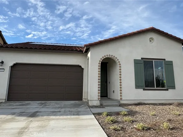 3808 Leafgreen Rd, Corona, CA 92883