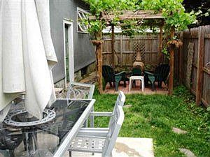 2nd image of 1092 Ardsley Rd