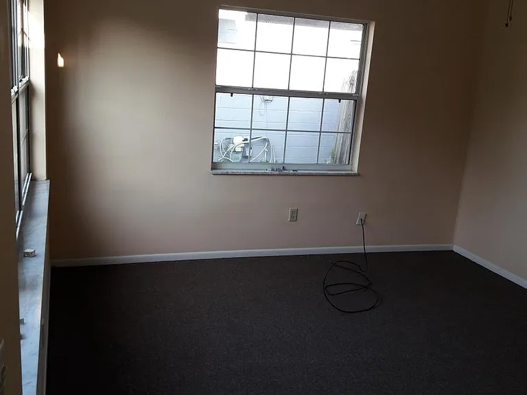 1734 Montana Ave NE — Photo 12