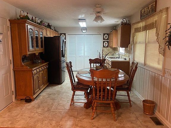 5th image of 65 Green Meadows Dr