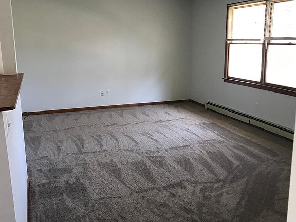 2nd image of 2807 Lewis Dr