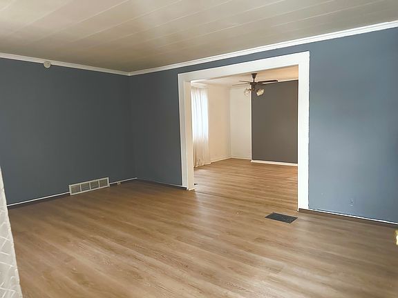 3rd image of 149 Trowbridge St #1
