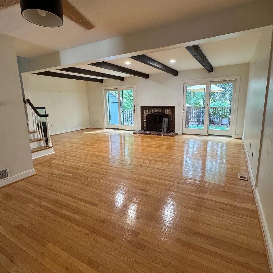 3 bed, 2.5 bath, 1944 sqft, $2,950 — Photo 2