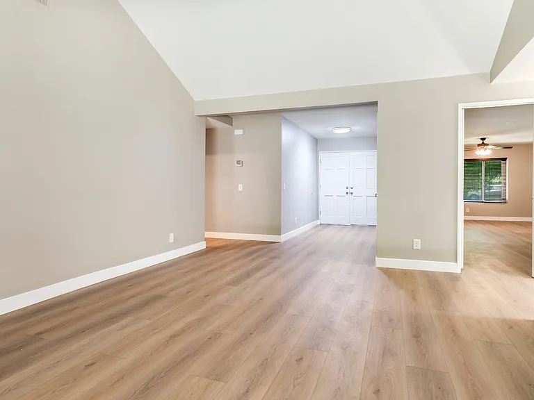 11610 Cedar Way — Photo 8