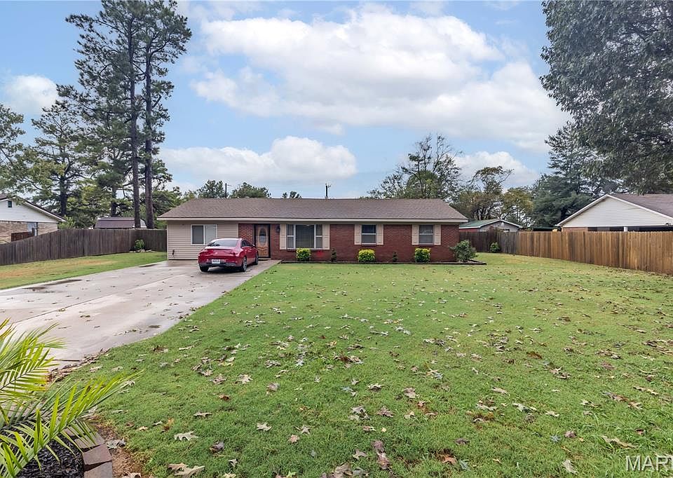1st image of 2809 Pendleton Dr