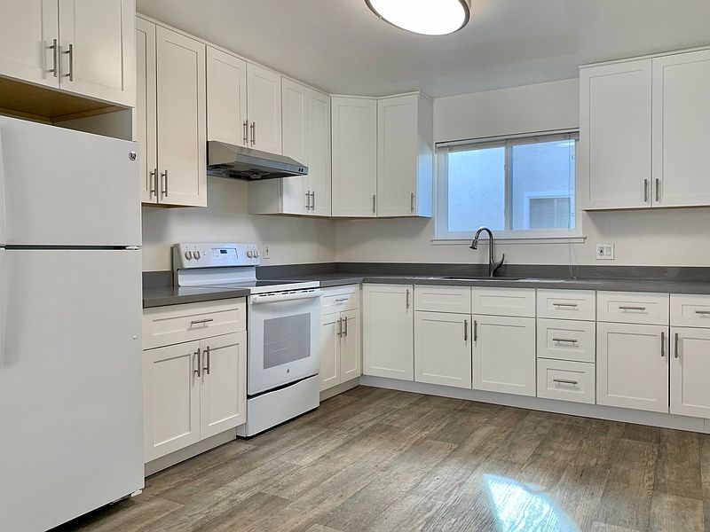 1st image of 3873 Starview Dr APT 2