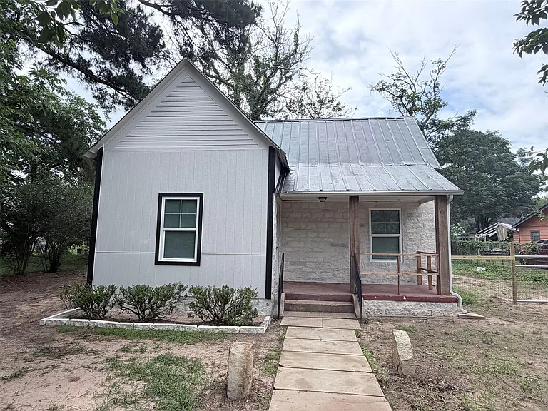 403 Taylor St — Photo 1
