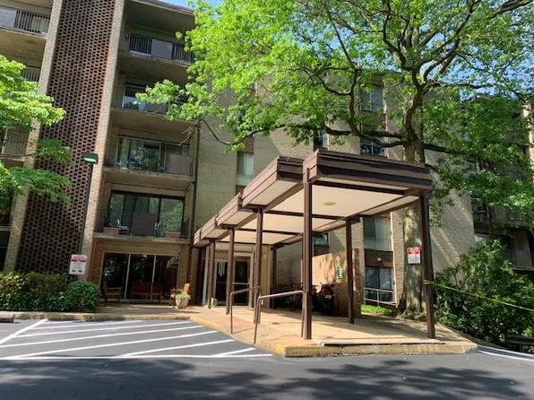 511 1st St N APT 209, Charlottesville, VA 22902