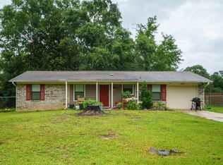 2050 Barton Rd, Molino, FL 32577