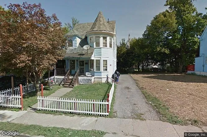1639 Elsinore Ave photo 1
