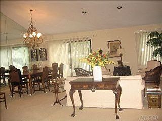 2nd image of 92 Duck Pond Dr
