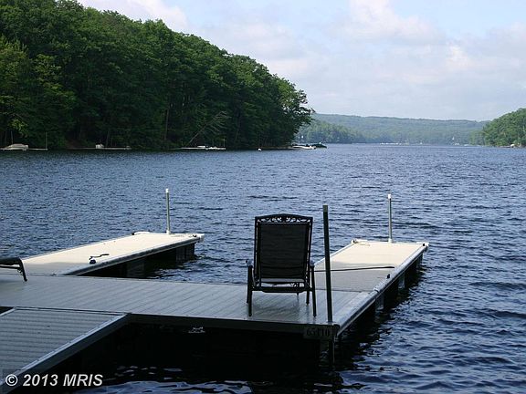 2nd image of 2799 Lake Shore Dr