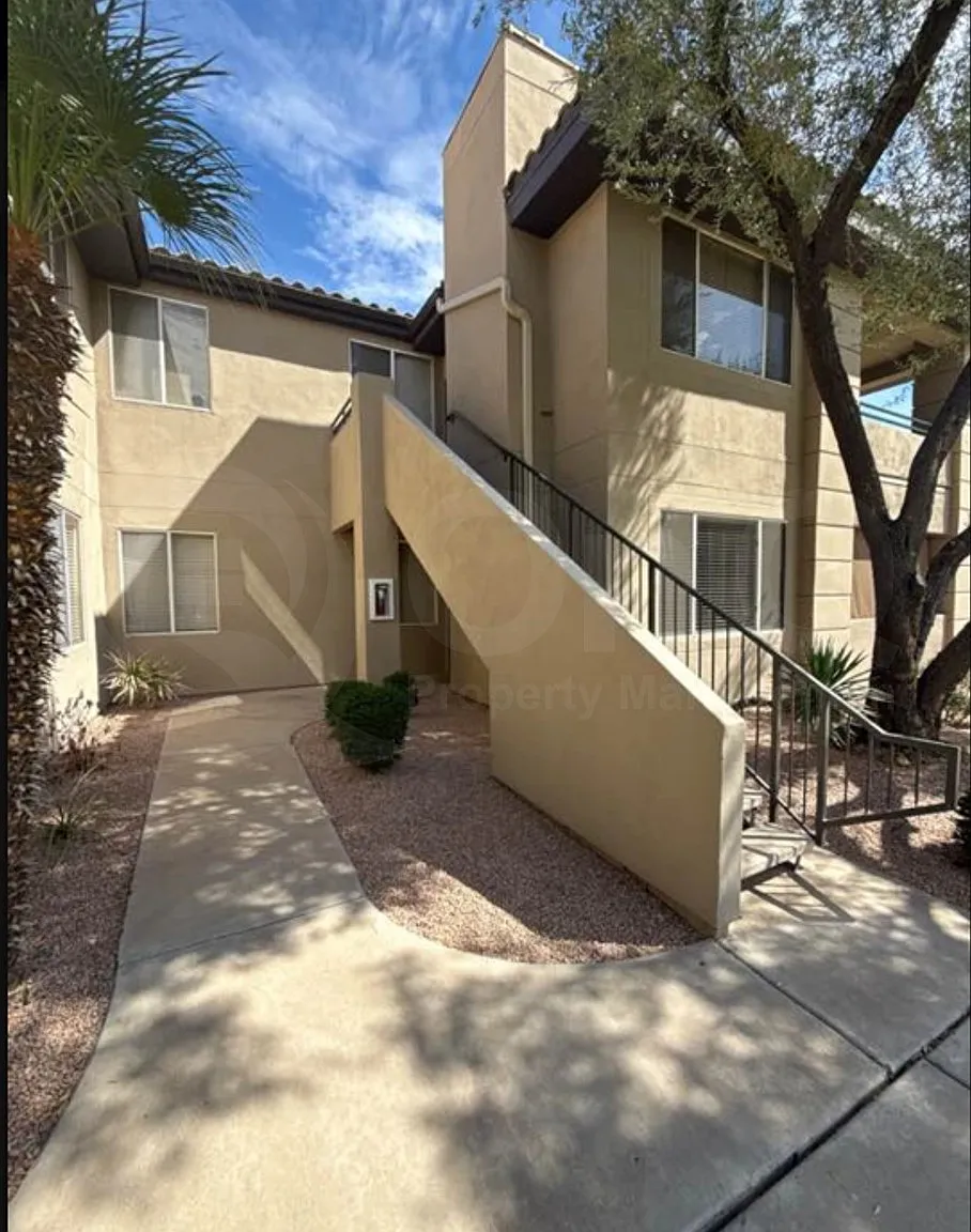 2 bed, 2.0 bath, 972 sqft, $1,799 — Photo 1