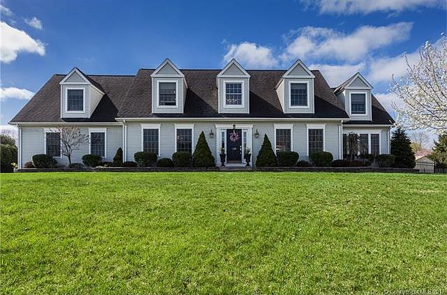 1st image of 134 S Farms Dr
