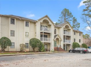 5934 W Friendly Ave UNIT F, Greensboro, NC 27410
