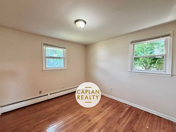 2nd image of 37 Bowen St #D