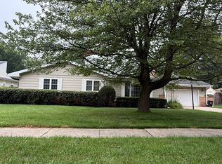 1247 Tilton Park Dr, Rochelle, IL 61068