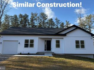 523 Oak Hill Rd, Berkeley Springs, WV 25411