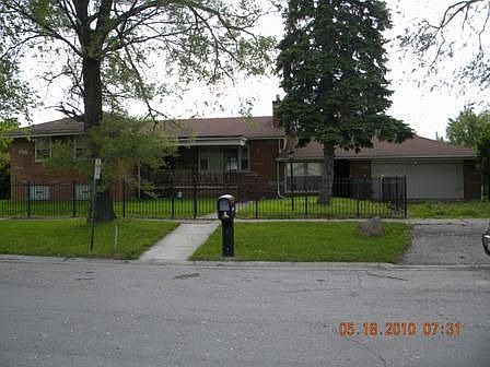 1st image of 14005 Whipple St