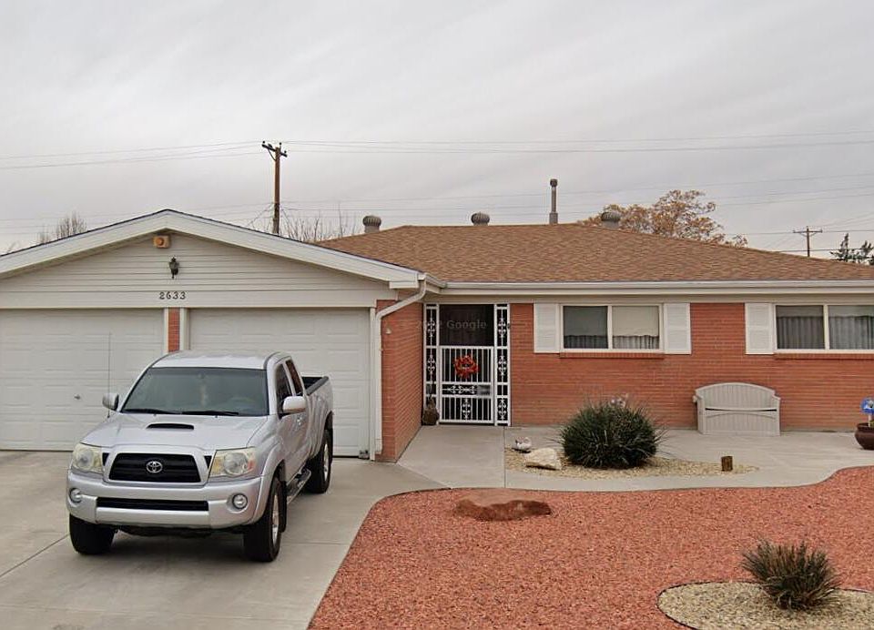 1st image of 2633 Cagua Dr NE