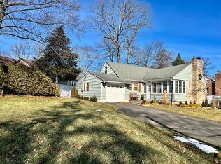 1292 Poplar Ave, Mountainside, NJ 07092