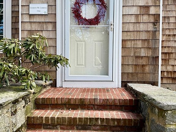 3rd image of 1271 Tucker Rd