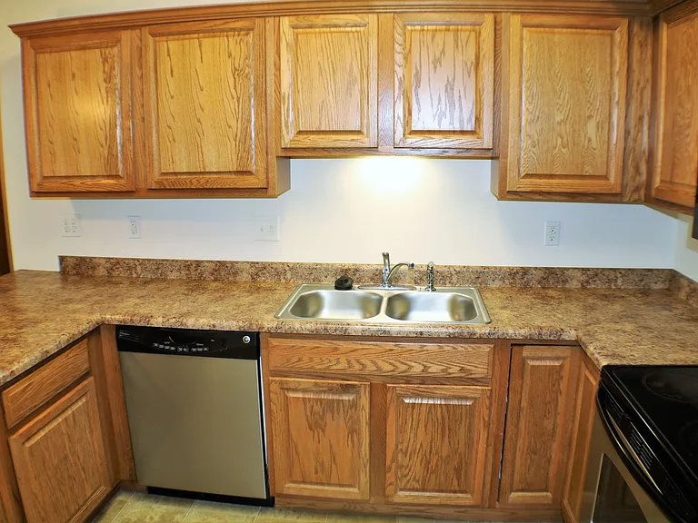 510 Pond View Drive — Photo 18