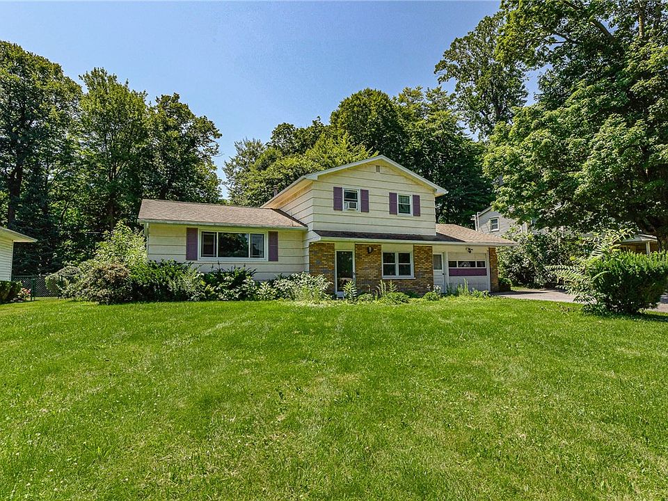 1st image of 35 Lee Circle Dr