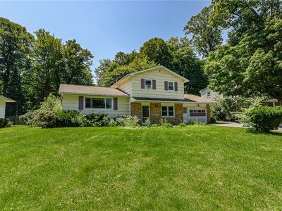 35 Lee Circle Dr, Rochester, NY, 14626