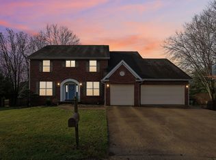 2406 E Cedarwood Ct, Bloomington, IN 47401
