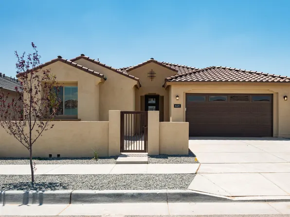 8405 Salinger Way NW, Albuquerque, NM 87120