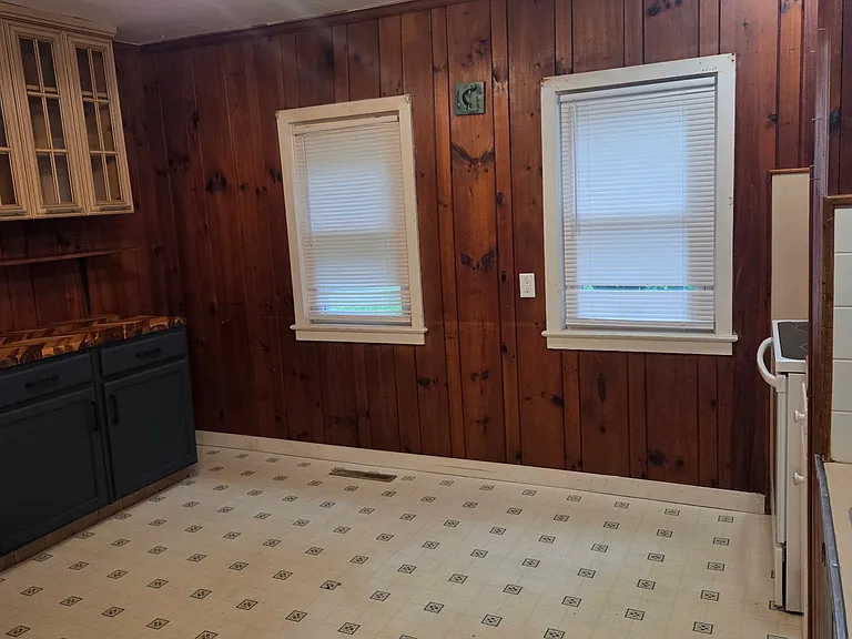 3381 Greenville Hwy — Photo 6