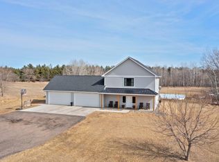 31233 Yucca Ct NW, Cambridge, MN 55008