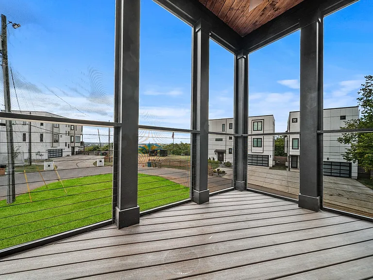 6011 Hill Cir — Photo 36