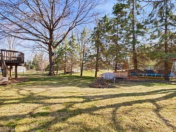 3rd image of 3028 Payne Ave