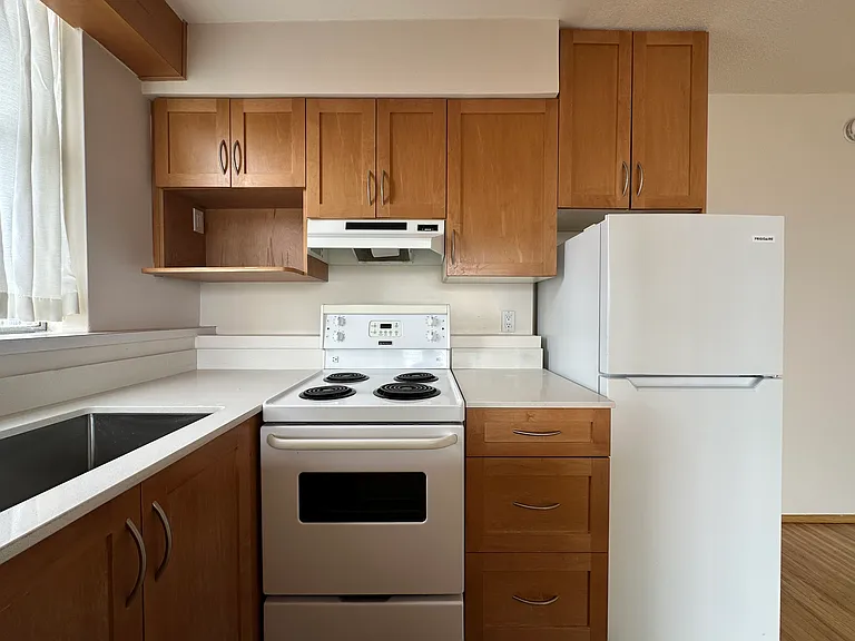 1100 Jervis St #1906 — Photo 12