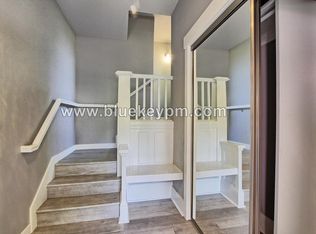 217 NE 30th Ave #A, Portland, OR 97232