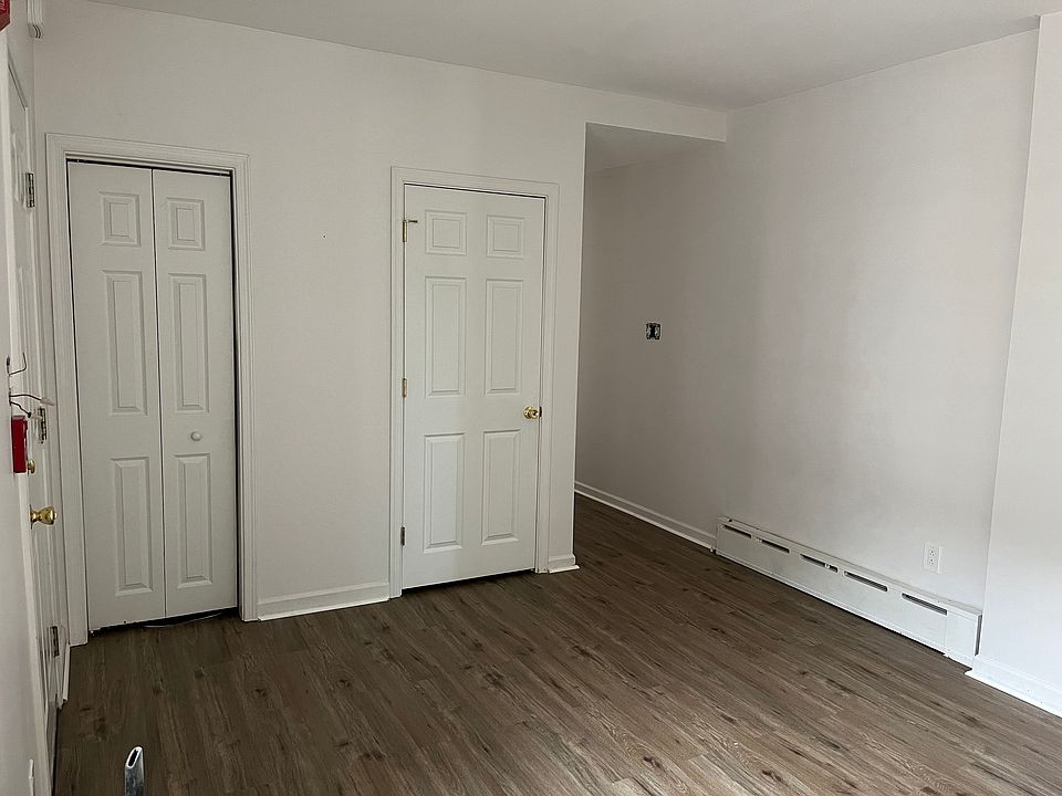 Main Entrance/Foyer