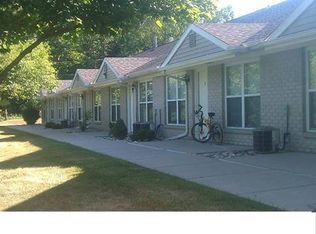 1964 W Genesee St, Lapeer, MI 48446