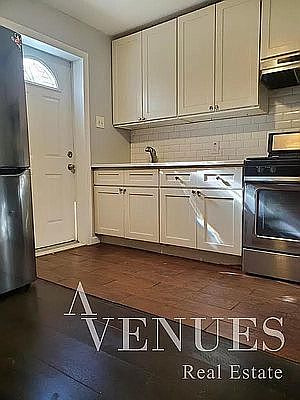 5th image of 966 Greene Ave #4A
